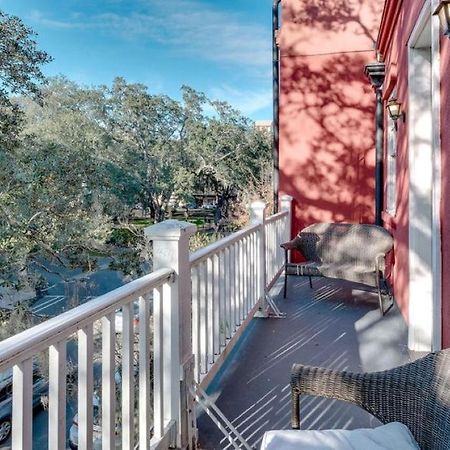 201 York #3 - Homey Downtown 2 Bedroom Steps From The River Savannah Bagian luar foto